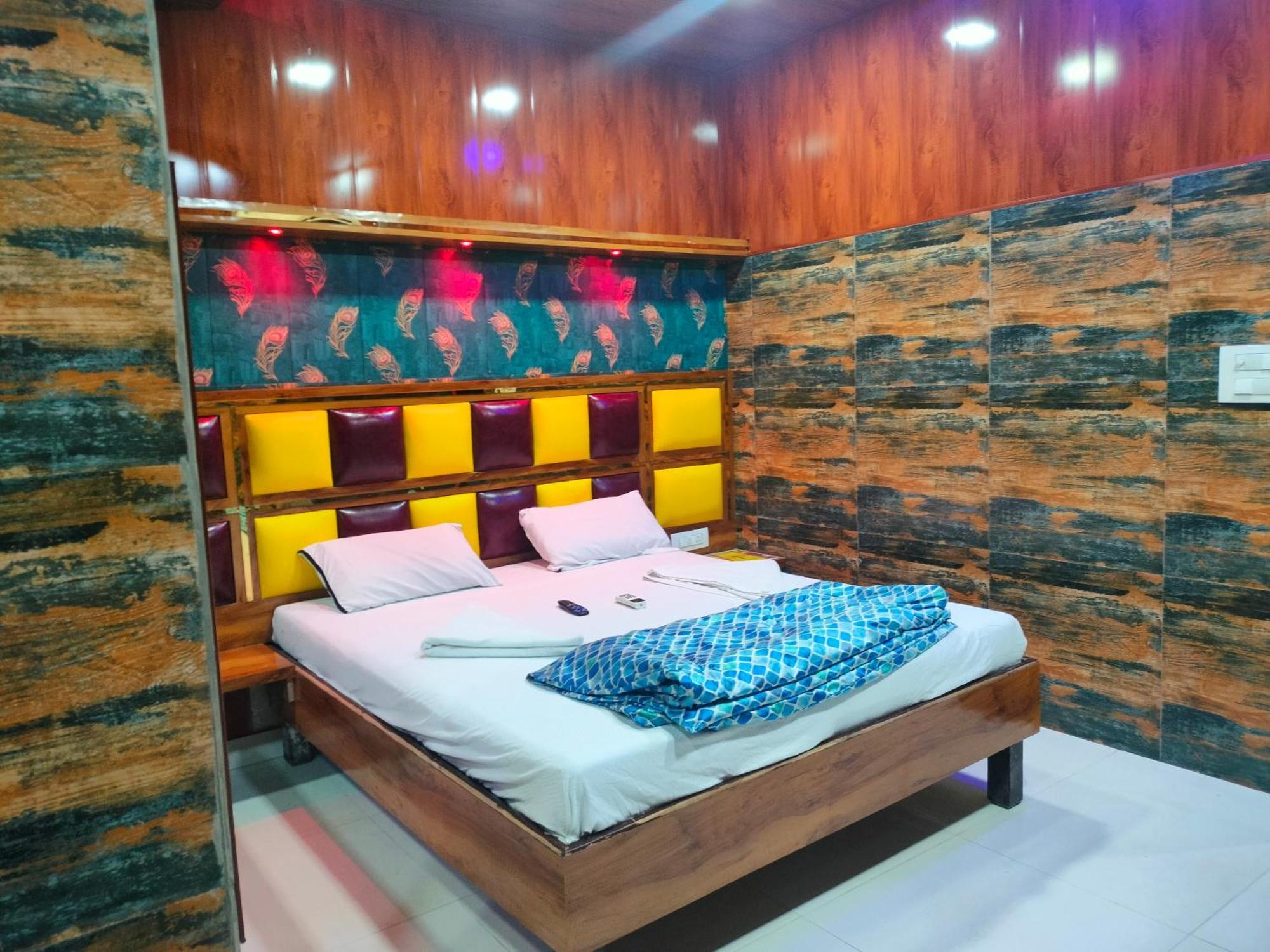 Spring Resort & Lodging มุมไบ ภายนอก รูปภาพ